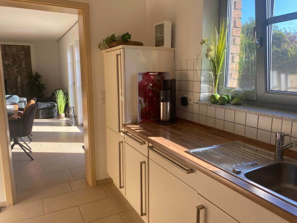 Attraktive Wohnung-Elztalidyll-Zwischen Mosel,Nuerburgring Und Burg Eltz Kollig ภายนอก รูปภาพ