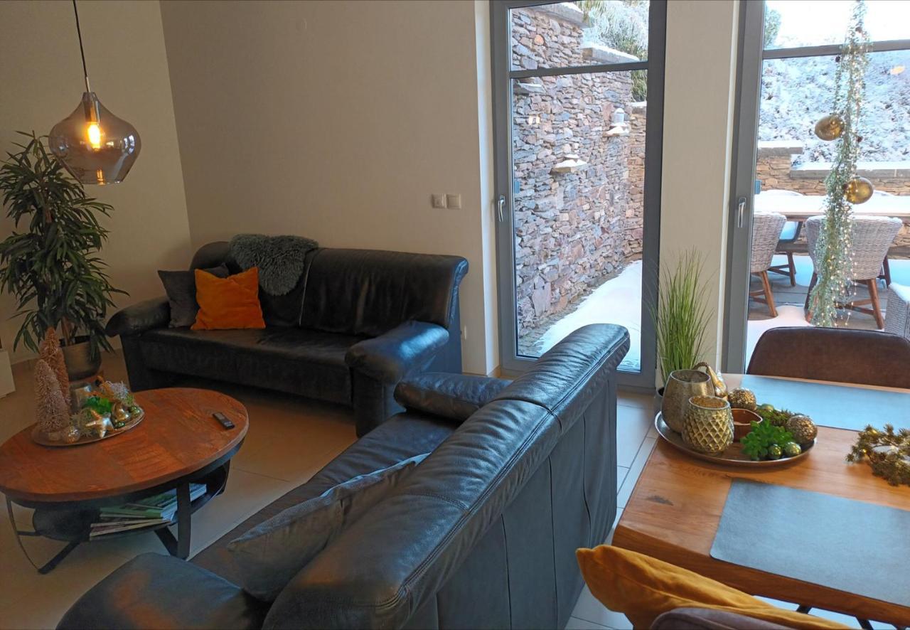 Attraktive Wohnung-Elztalidyll-Zwischen Mosel,Nuerburgring Und Burg Eltz Kollig ภายนอก รูปภาพ